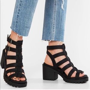 Dirty Laundry  “Fun Stuff “ Sandals Sz 6 1/2